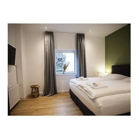 Q-stall, 02 Vakantiehuis *